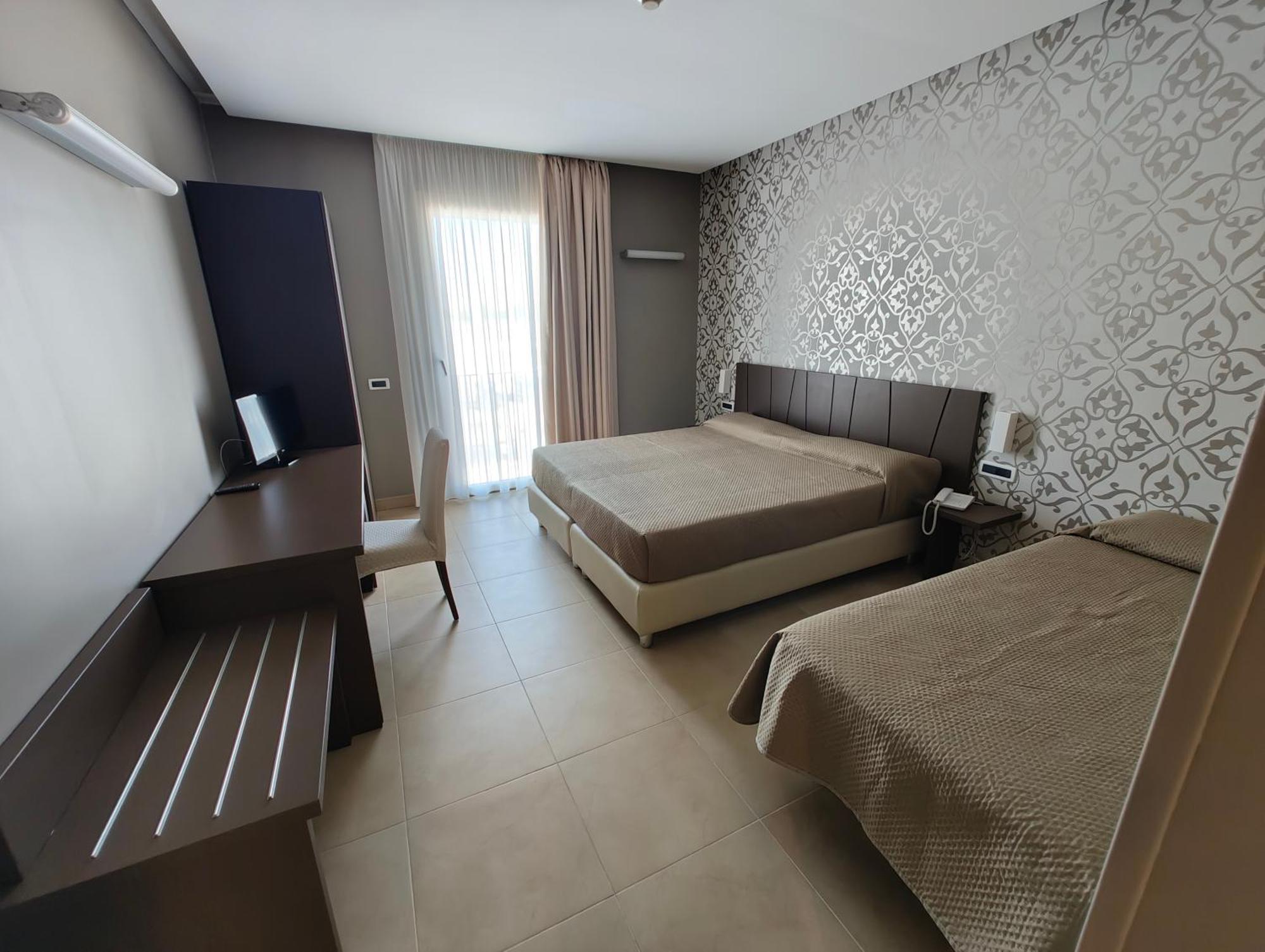 Sunrise Hotel คาโซริอา ภายนอก รูปภาพ