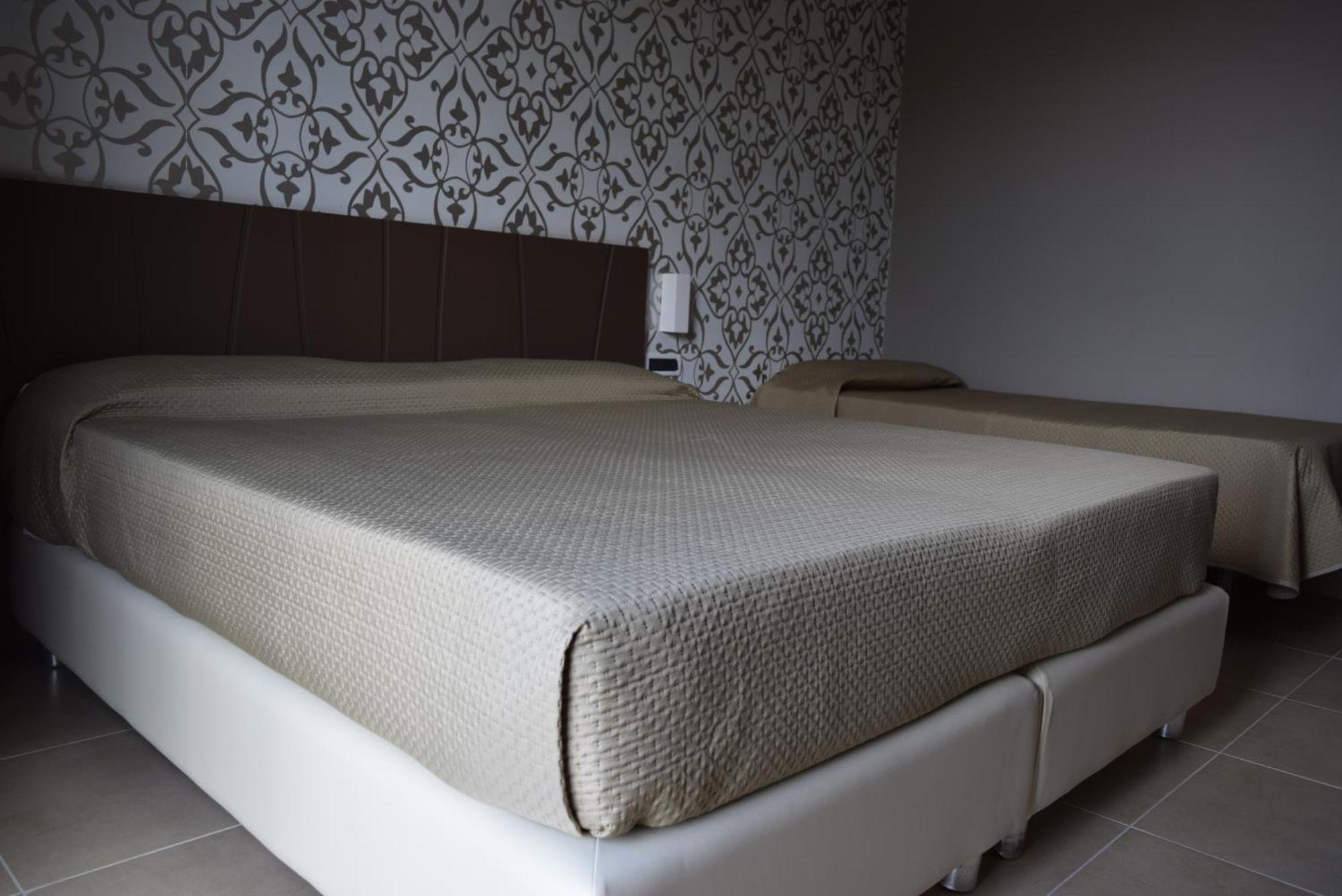 Sunrise Hotel คาโซริอา ภายนอก รูปภาพ